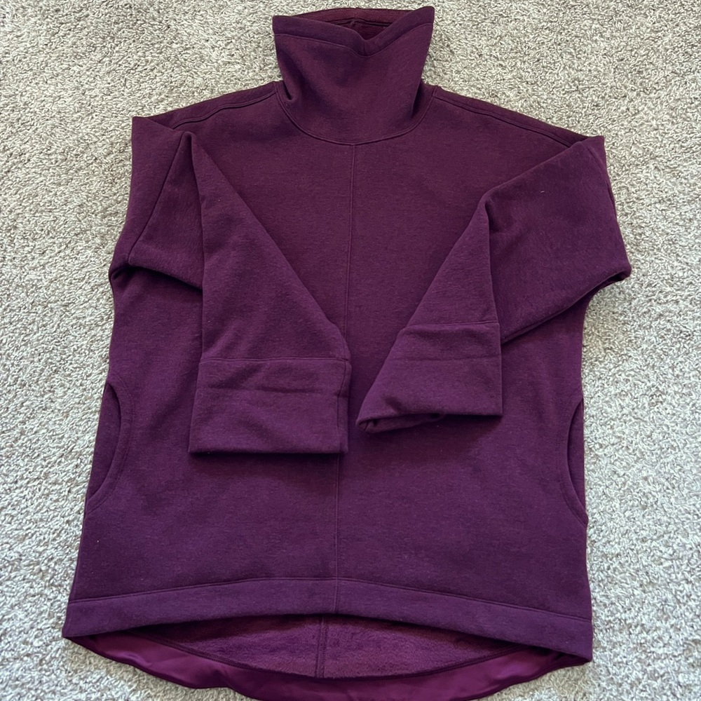 Brand new, no tags but now warn. Only tried on.